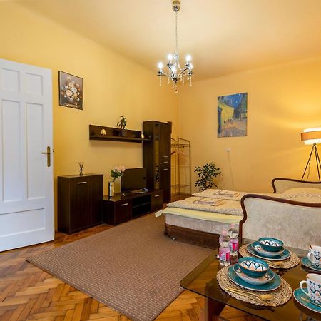Budapest Central Vintage Apartment Luaran gambar