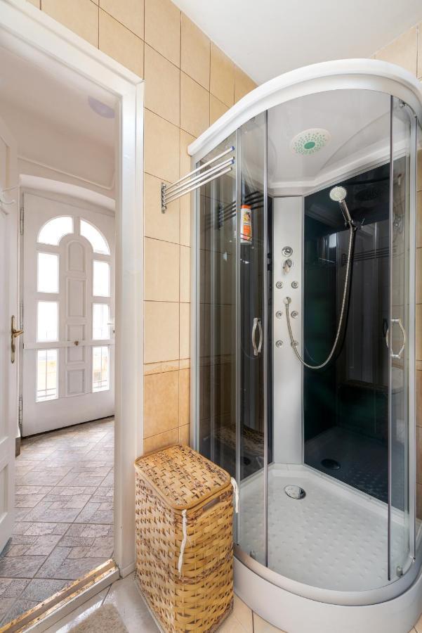 Budapest Central Vintage Apartment Luaran gambar